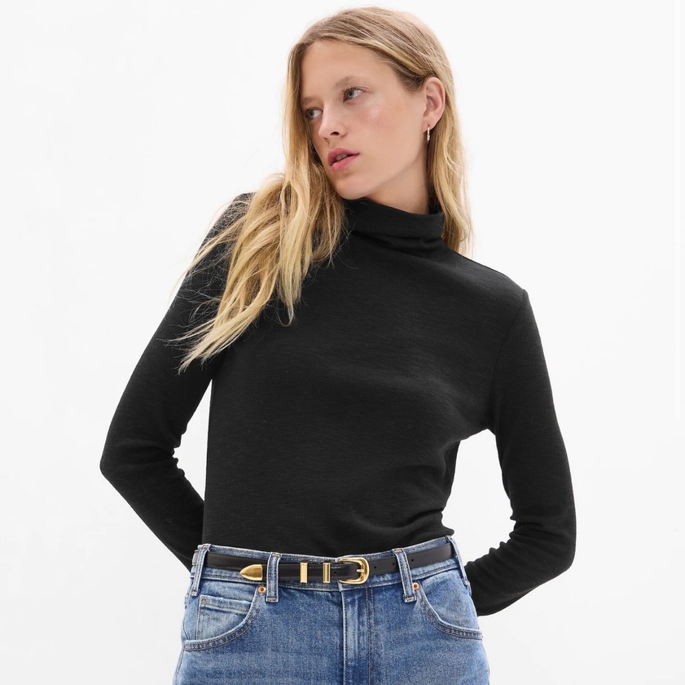 NEW GAP Women’s Stretch Jersey Turtleneck Top